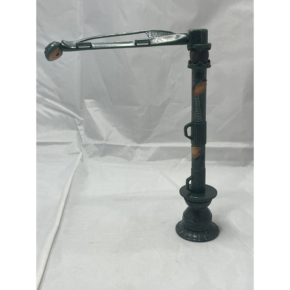 1999 ToyBiz Marvel Spider-Man Figure Suction Cup Spinning Street Light Accessory